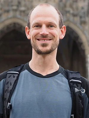 Our Professional Instructor - AYX